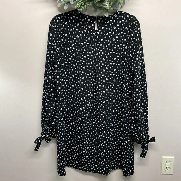 NWOT H&M Long Sleeve Black Floral Print Tunic Shift Dress Pockets 12 - Picture 2 of 14